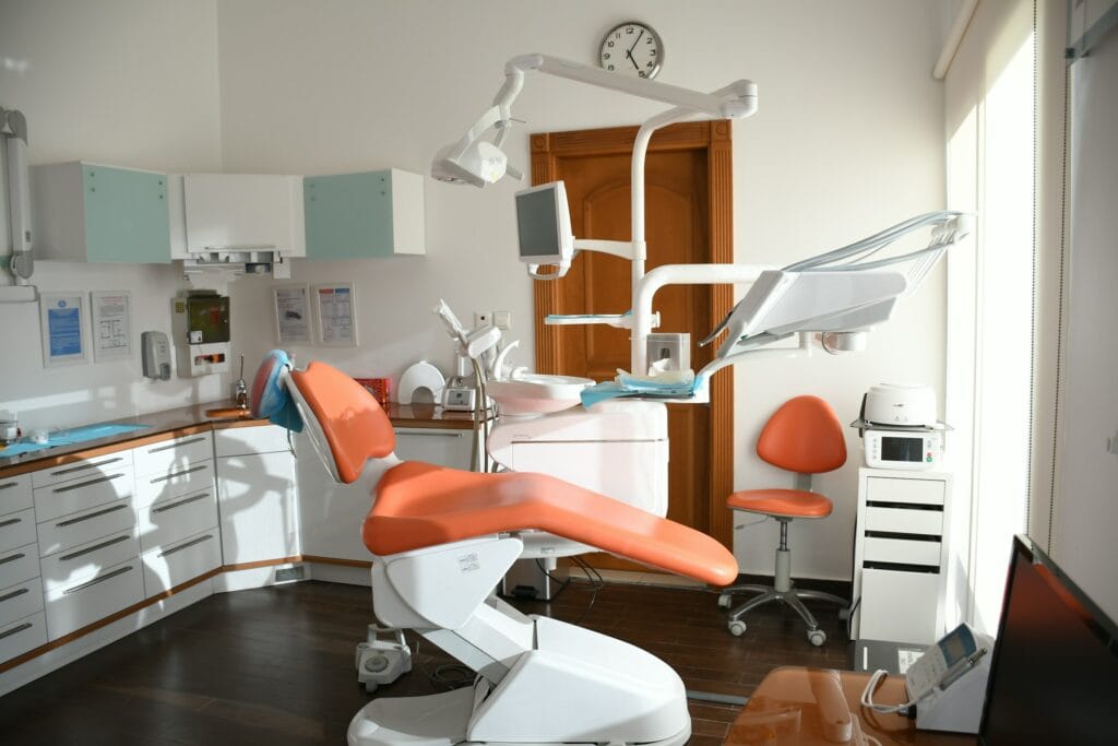 How to Find Affordable Braces Near You Without Sacrificing Quality Care 2 Affordable Orthodontist Office